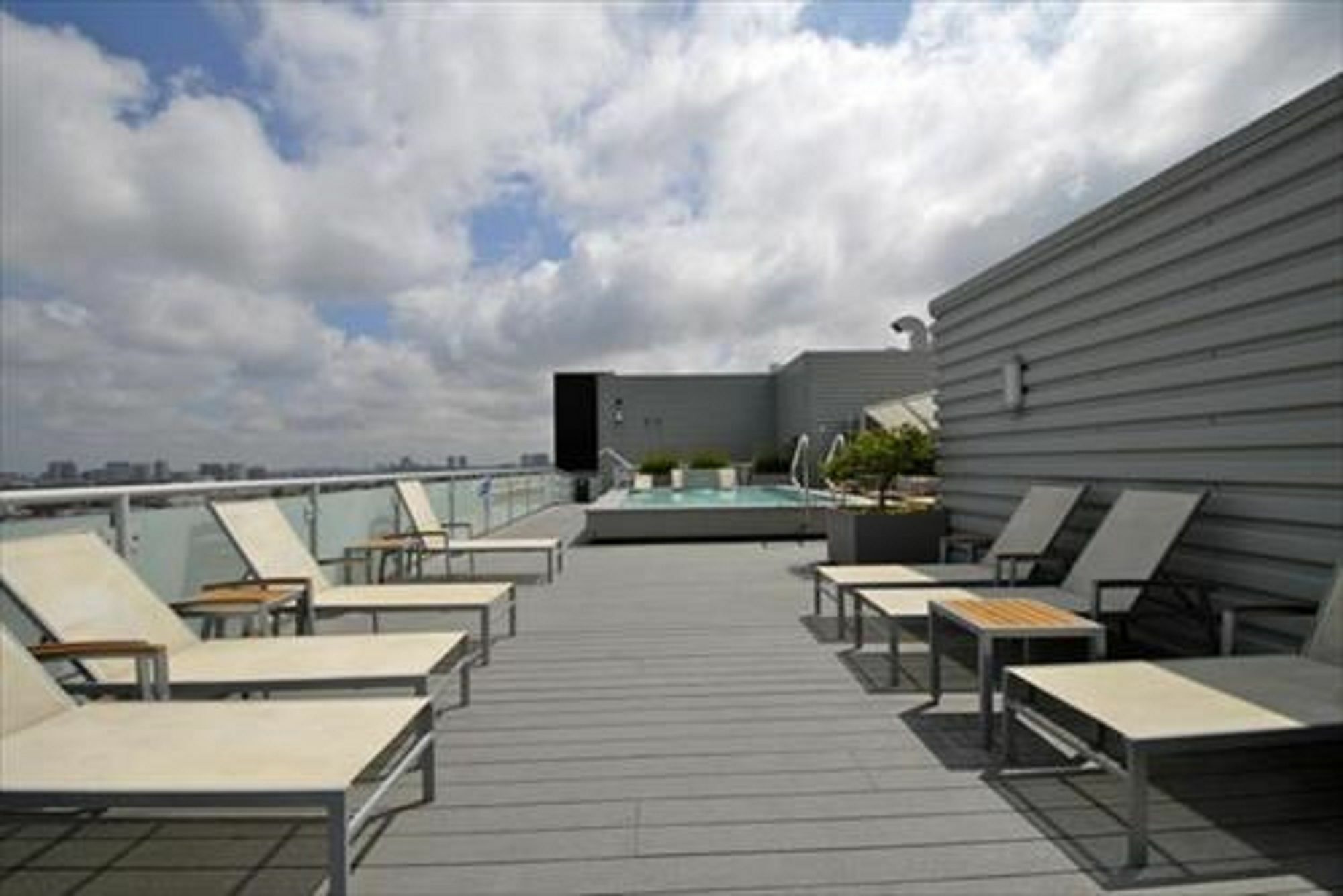 Global Luxury Suites At Kenmore Square Βοστώνη Εξωτερικό φωτογραφία